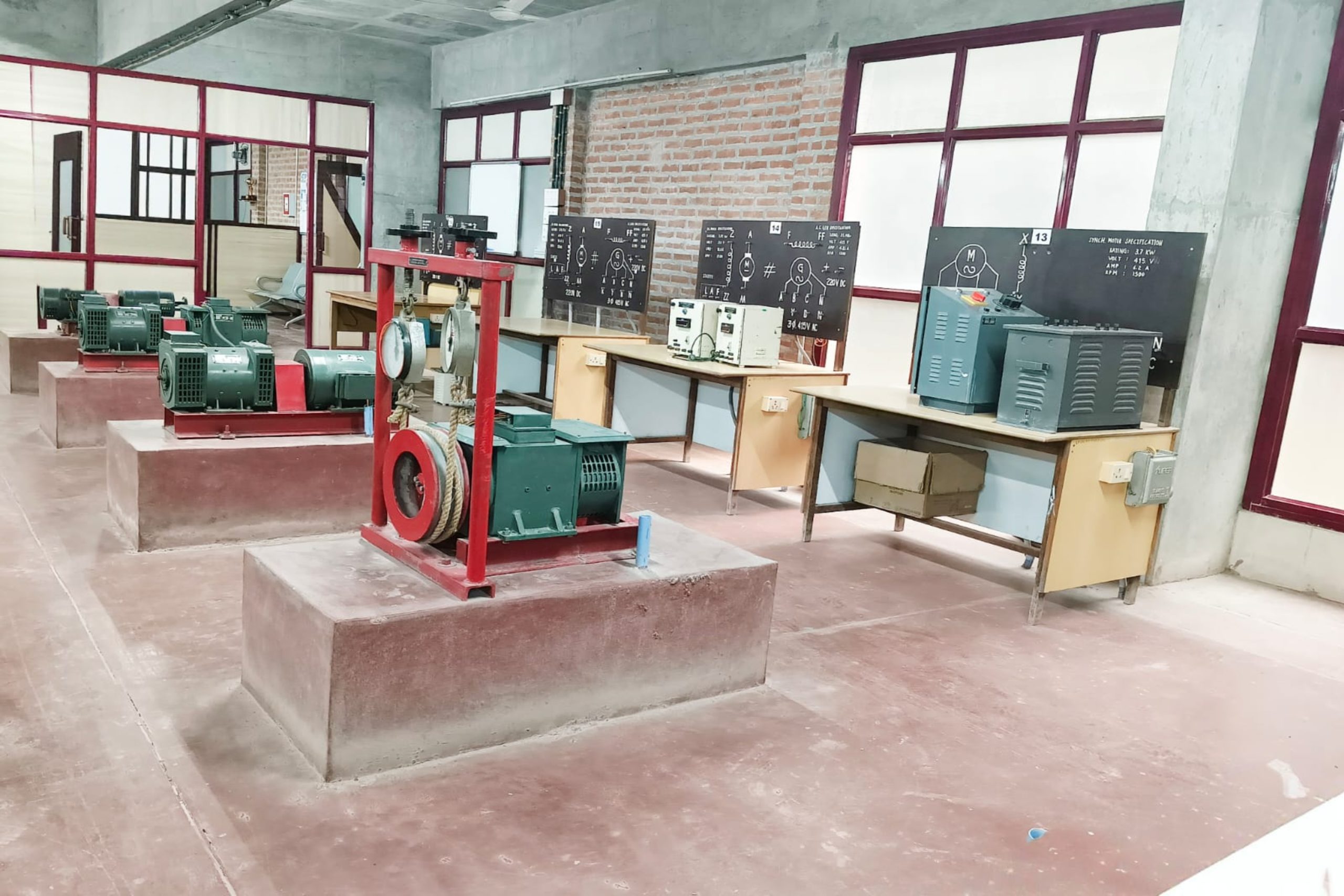 MACHINE (5)